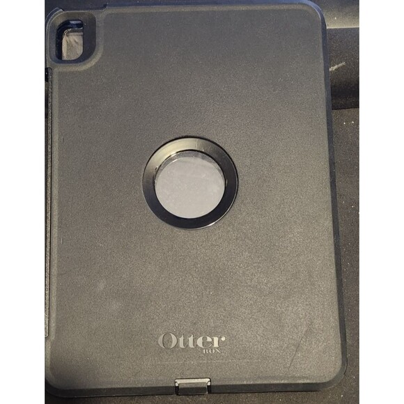 OtterBox Defender Case for iPad 9.7” – Air 1/2, Pro, 5th/6th Gen – Black - Picture 3 of 16